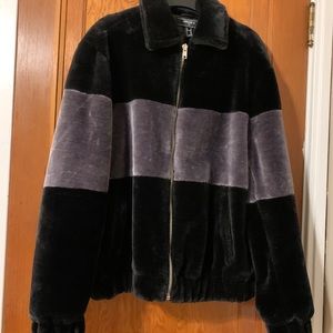 Forever 21 men’s furry zip up